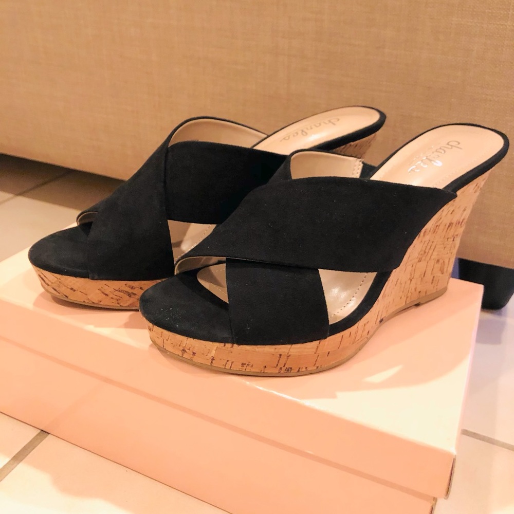 Charles By Charles David Black Wedge Sandals 👡 Size: 7